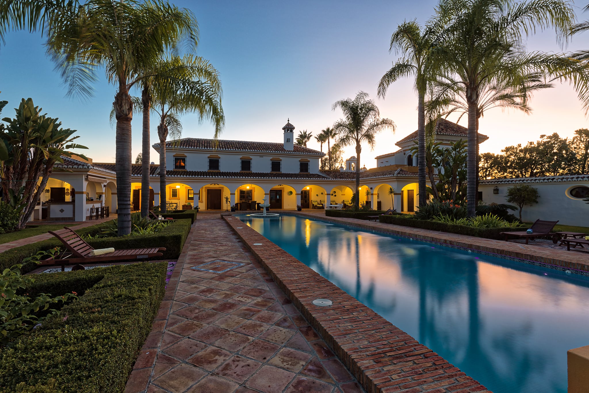 Camino Recovery - Main Building - Nighttime